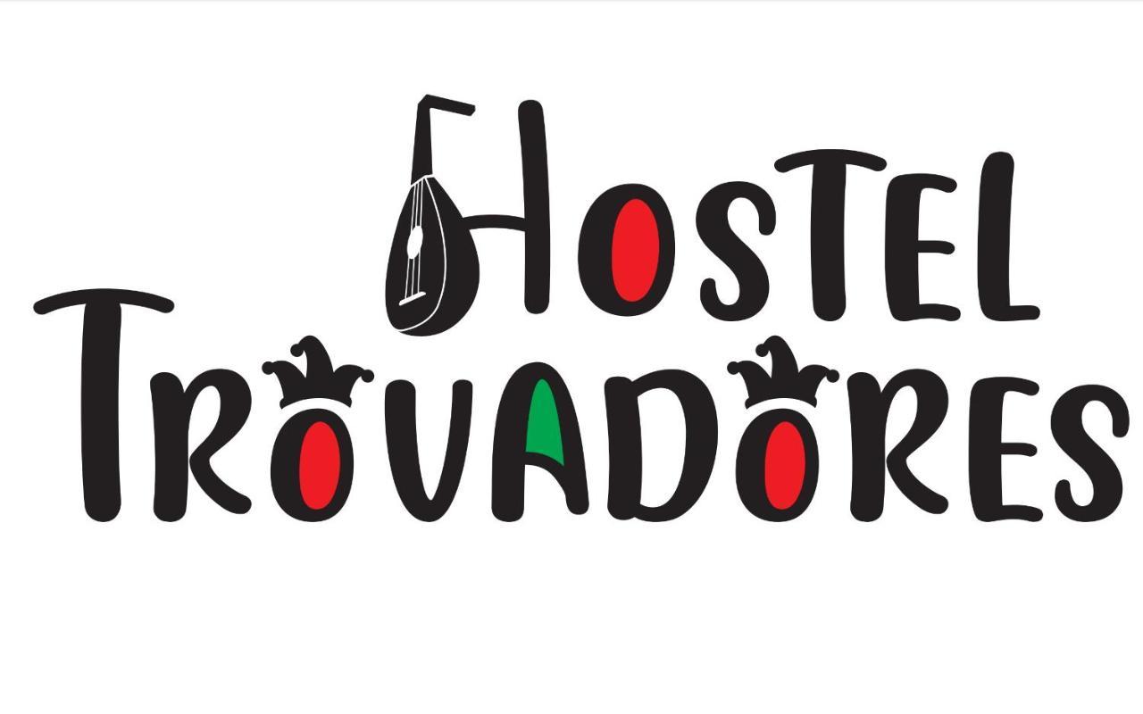 Hostel Trovadores Burgo Dış mekan fotoğraf